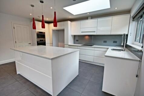 44 Bowness Crescent - Kitchen 2