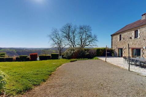 Proprieteavecgitesetpiscineetvuepanoramique0425202