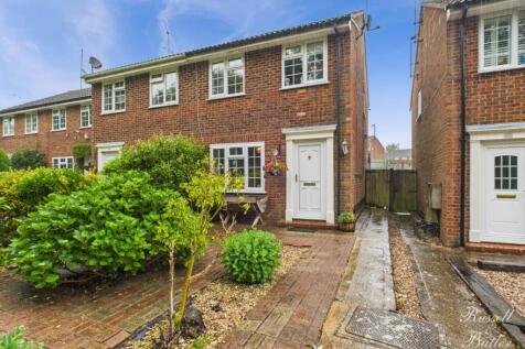 CAM02127G0-PR0297-STILL028