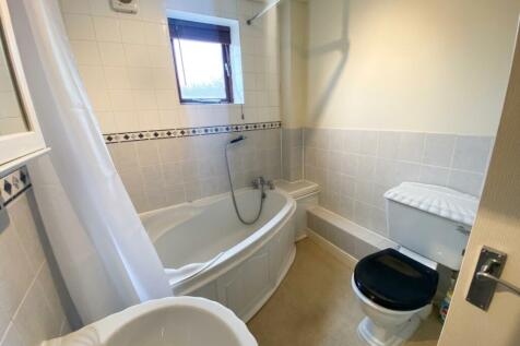 Rillington Gardens, Emerson Valley, Milton Keynes, MK4 photo 5