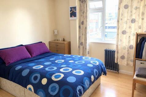 LANSDOWNE HOUSE, TOWN CENTRE photo 3