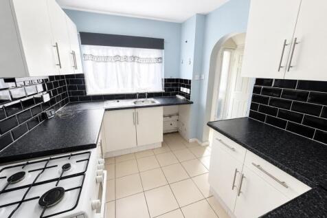 Polsteads, Basildon, Essex, SS16 photo 4