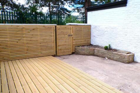ChurchSt58gdn2.JPG
