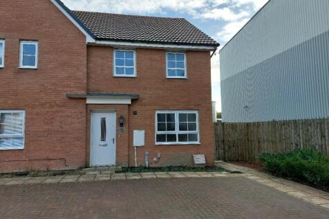 3-bed terraced on Edison Drive, Spennymoor, County Durham, DL16, £700/mo