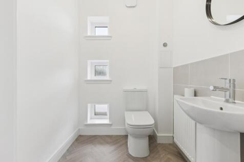 Quoich Avenuve, Crieff, Perthshire, PH7 photo 4