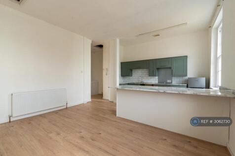 London Road, Cheltenham, GL52 photo 3