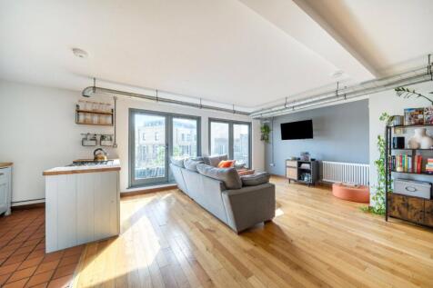 Kitchen/Reception