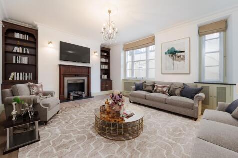 Living Room (2)_enhanced