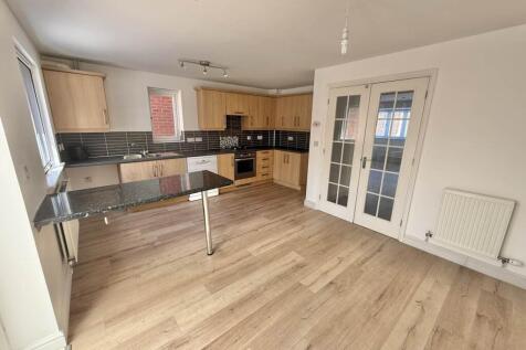 Priory Grove, Langstone, Newport photo 5