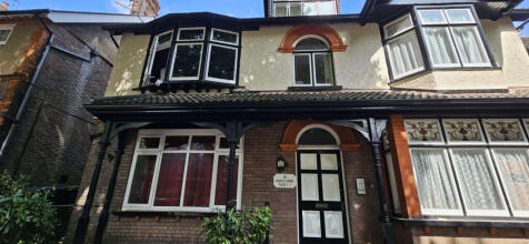 Refurbished 1 Bedroom Flat for Sale now with exte
