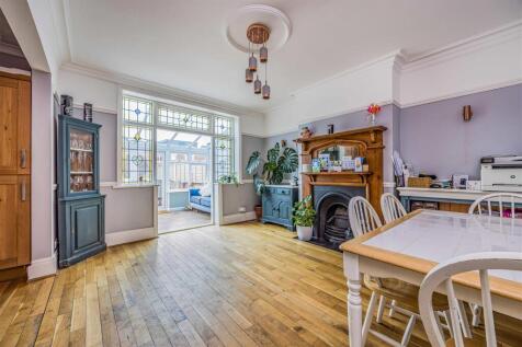 12 Amberley Road, Hilsea-Small-PorticoMarketing-So