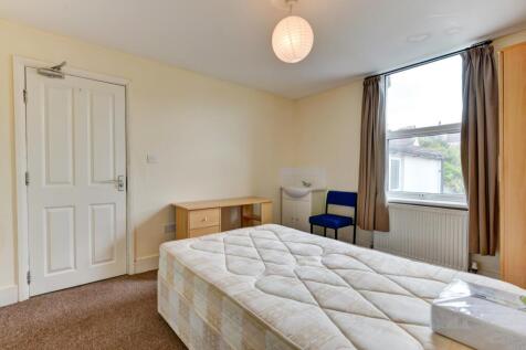 36 Beaconsfield Road-21