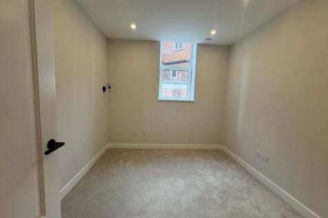 PHOTO-2025-09-16-...