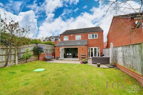 23 Hawthorn Rise (32