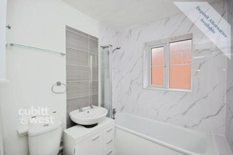 Garlands Road Redhill RH1 photo 4