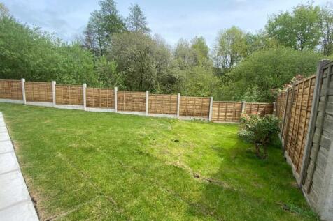 Harewood Drive, Oldham photo 3