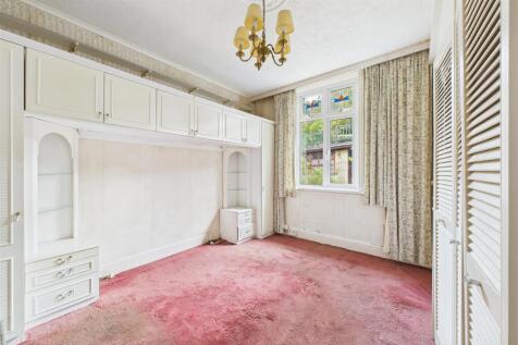 Cliff Lodge, 13 Old Teignmouth Road, Dawlish EX7 0