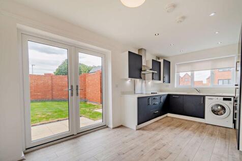 Earsham Grove, Great Haddon, Peterborough, PE7 7AH photo 3
