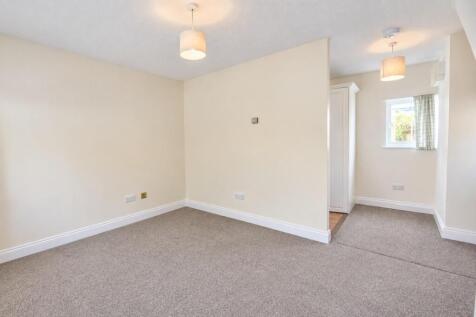 Princes Mews, Royston photo 3
