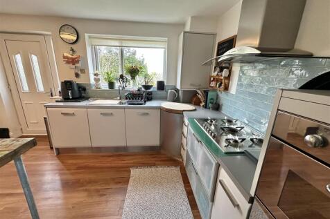 Bramleys Estate Agents - Sandiway Bank - Dewsbury 