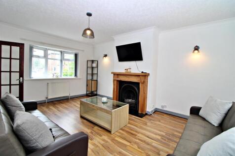 Living Room.JPG