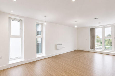 Living Room - Ang...