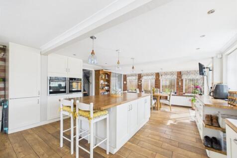 Open Plan Kitchen/Dining Room