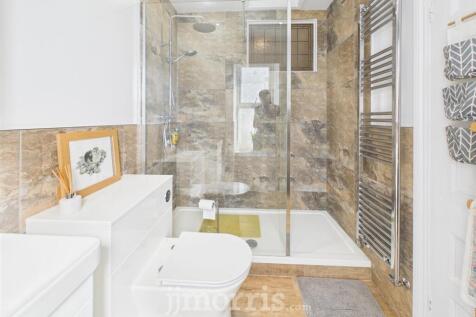 En Suite Shower Room