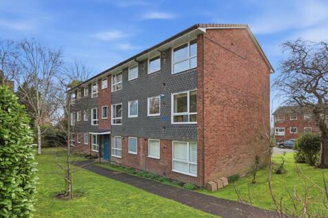 15-487cJHPropWorld - 4 Leamington Court - 43.jpg