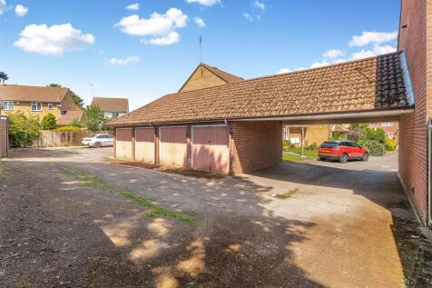 27 Hereford Way, Banbury-21.jpg