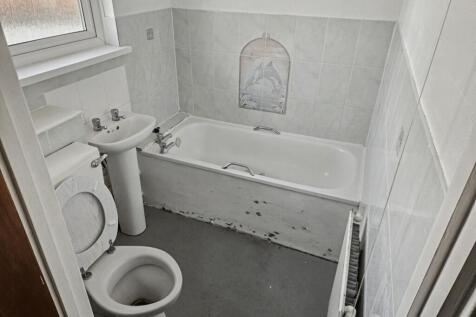 23 Highlands Drive, Stourton, Leeds, West Yorkshire, LS10 4RW