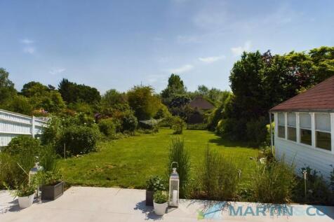 CAM02145G0-PR0016...