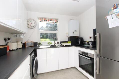 Kitchen.JPG