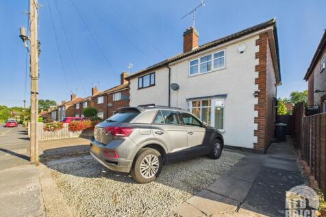 3-bed semi-detached on Tower Road, Rugby, CV22, £1,150/mo
