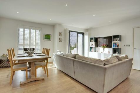 Linnet Court Reception