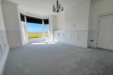 Ground Floor Apartment 19 West Beach  photo 4