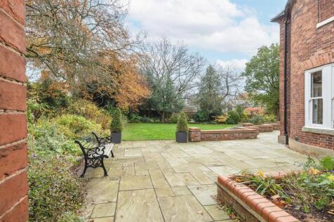 Upper Church St, Ashby