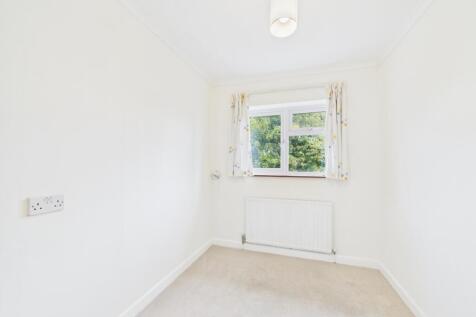 CAM01740G0-PR0442-STILL016