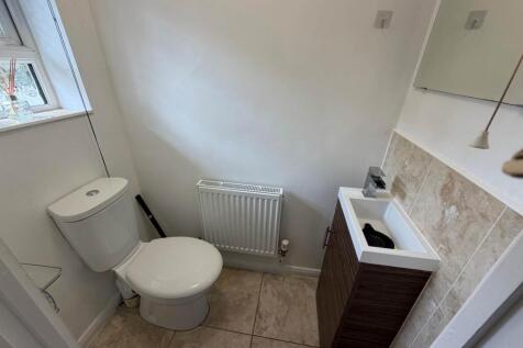 Milburn Avenue, Oldbrook photo 3