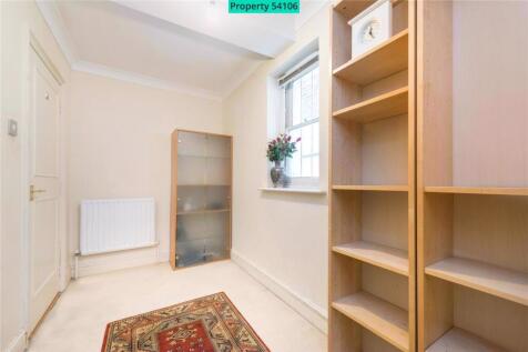 Bedroom 2 / Office