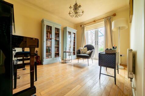 Award-winning Media team on EVERY Listing_32