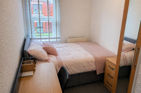 Bedroom 4.png