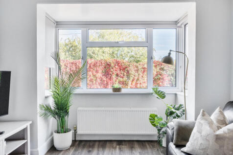 1359548-9-68da6bb...