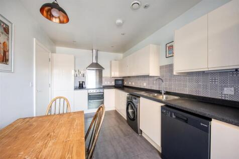 William Marshall Close, E17