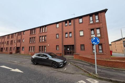 2-bed flat on Raeberry Street, Glasgow, G20, £1,250/mo