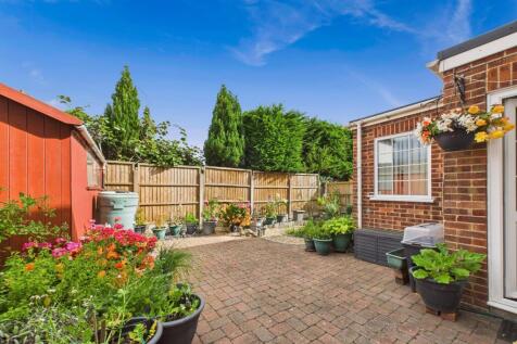 CAM05508G0-PR0108-STILL010