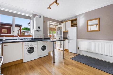 79 Highwood Avenue 23.jpg