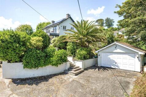 Exterior &amp; Garage