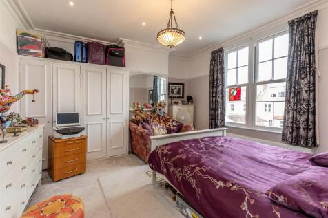 Henleaze Road, Henleaze Bed 1d.jpg