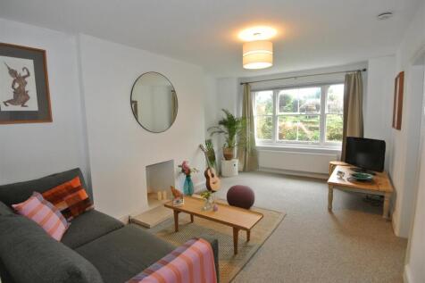 Living Room 2.JPG